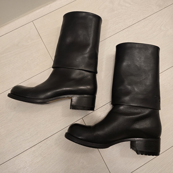 Black Leather Women's Boots - Picture 1 of 9